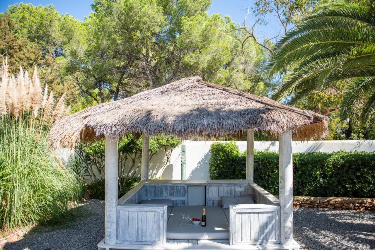 Villa 8br, Sea Views, Walk To The Beach, Pool