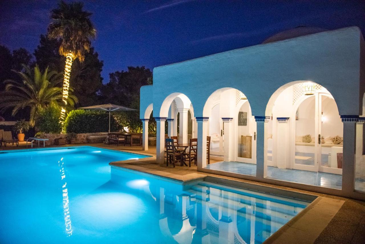 8br, Sea Views, Walk To The Beach, Pool Villa Santa Eulària des Riu