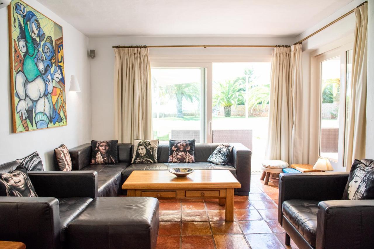 Villa 8br, Sea Views, Walk To The Beach, Pool *