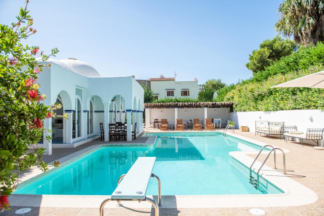 Villa 8br, Sea Views, Walk To The Beach, Pool Santa Eularia des Riu