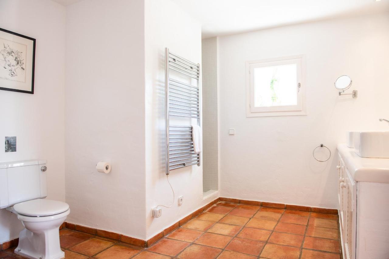 Villa 8br, Sea Views, Walk To The Beach, Pool