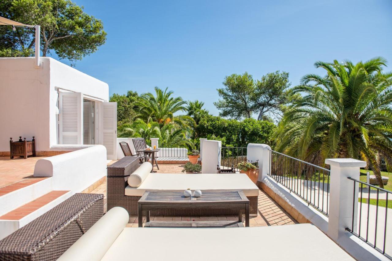 8br, Sea Views, Walk To The Beach, Pool * Santa Eularia des Riu