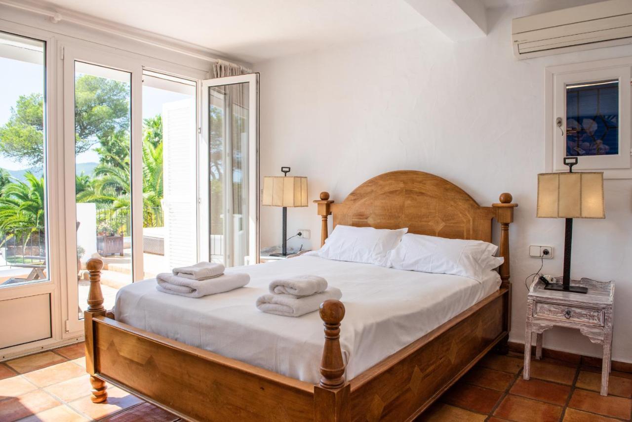 Villa 8br, Sea Views, Walk To The Beach, Pool